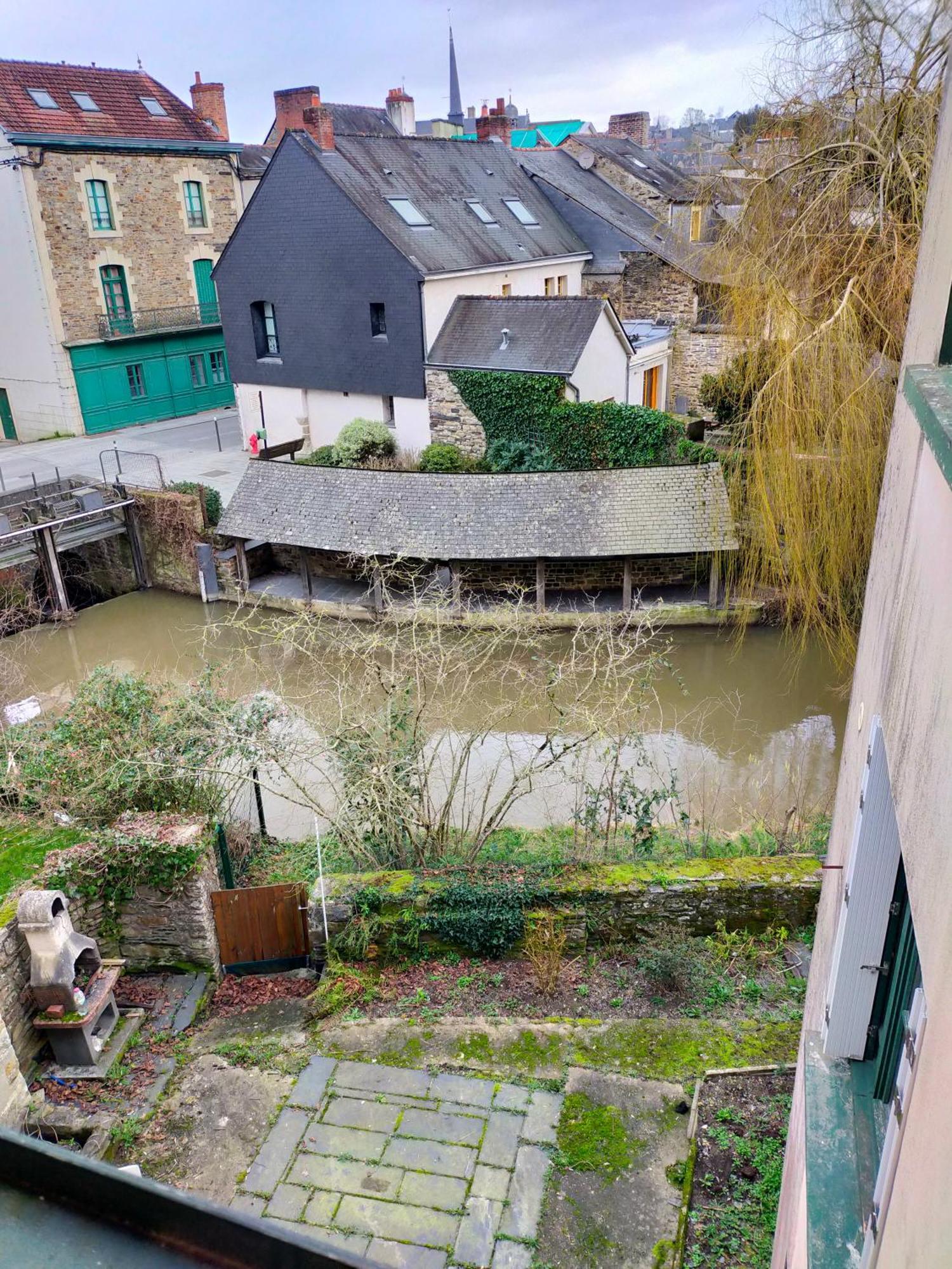 T2 Entre Riviere Et Chateau Centre Vitre Eksteriør billede